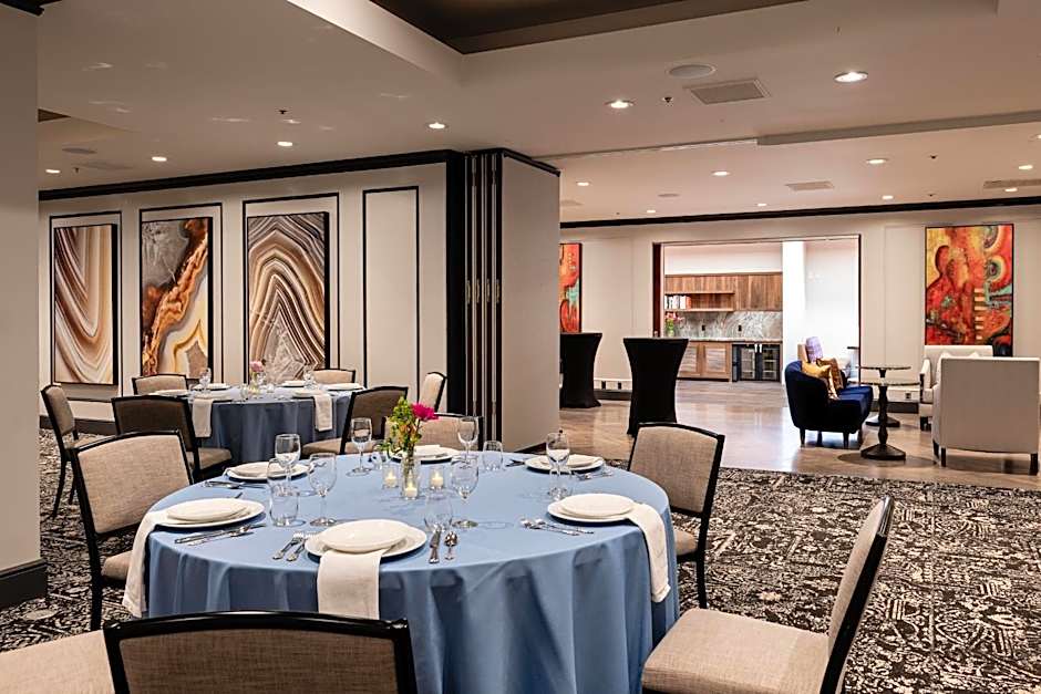 Heathman Hotel
