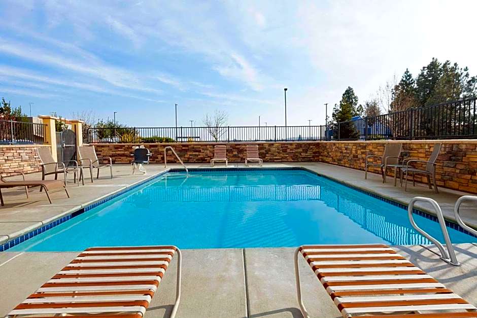 University Hotel Davis Area by IHG