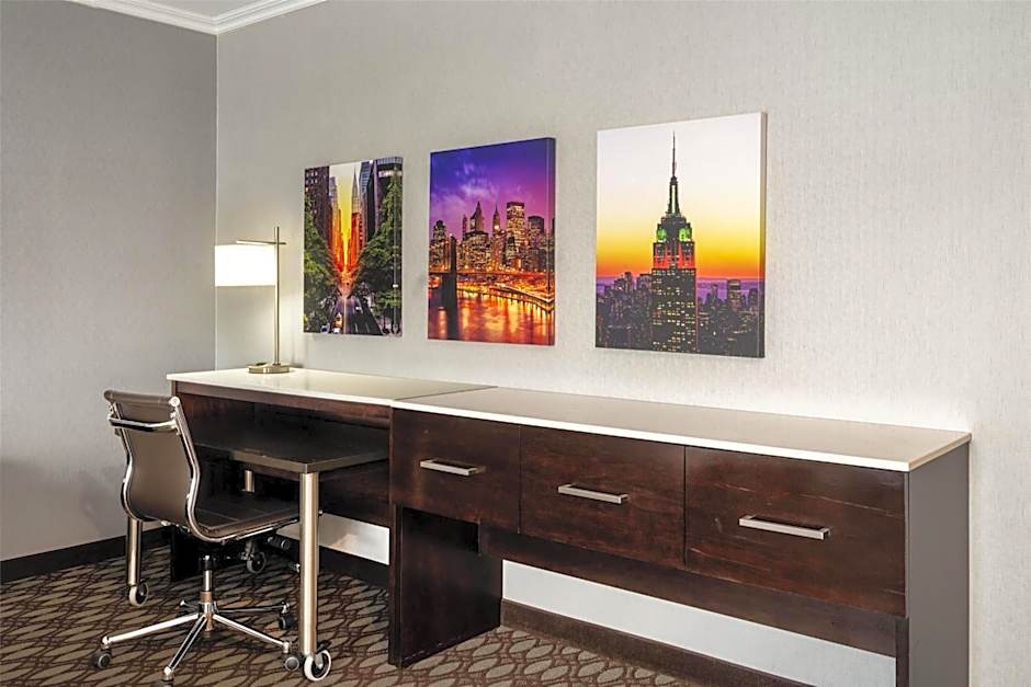 Best Western Premier NYC Gateway Hotel