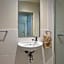 Oaks Pacific Blue 516 private pool aircon WI-FI