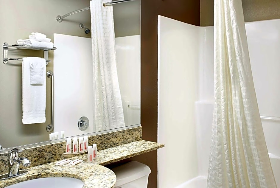 Microtel Inn & Suites by Wyndham St Clairsville/Wheeling