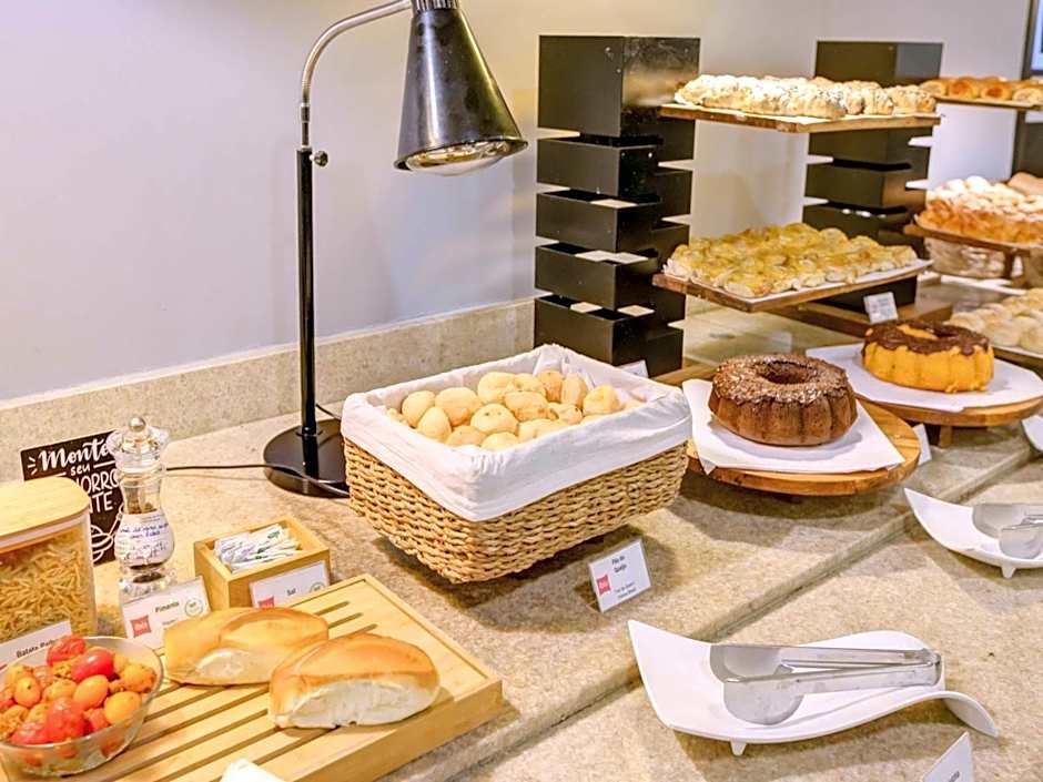Ibis Copacabana Posto 2