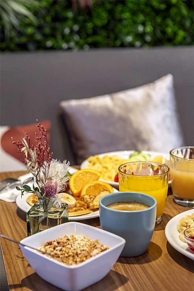 Best Western Plus 61 Paris Nation Hotel