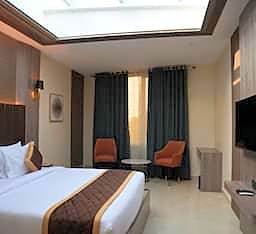 Srinivas Saffron Hotel
