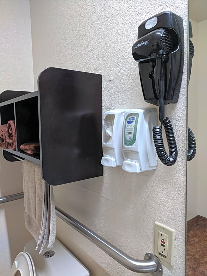 Americas Best Value Inn Brownsville