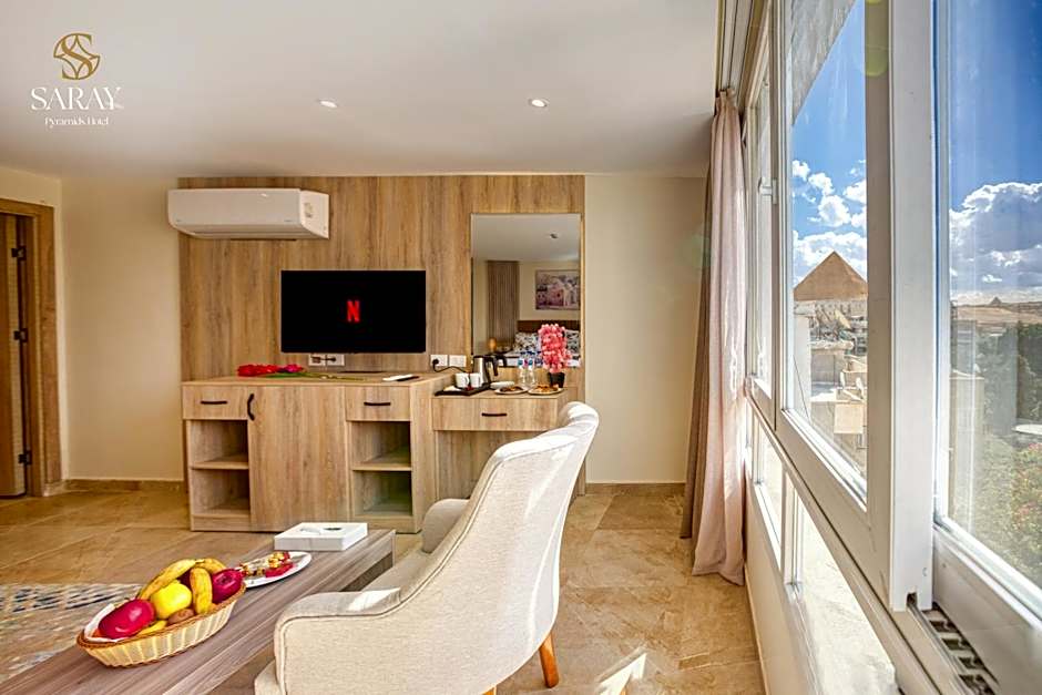 Saray Pyramids & Museum View Hotel