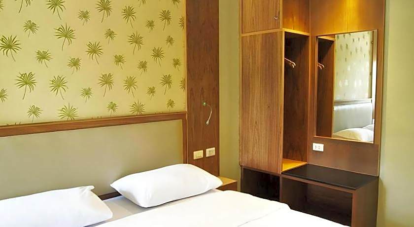 Phuket Ecozy Hotel