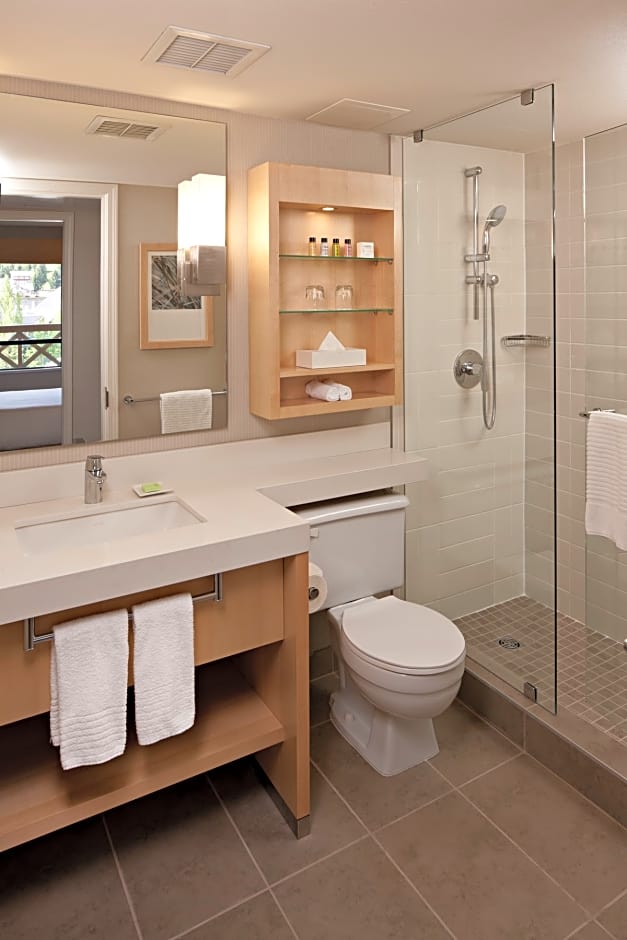 Delta Hotels by Marriott Whistler Village Suites