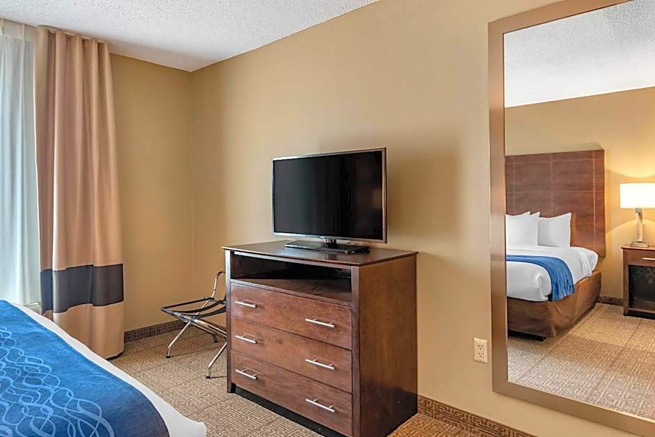 Comfort Inn & Suites Bryant - Benton