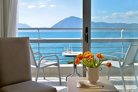 Double Room with Sea View (2 Adults + 1 Child)