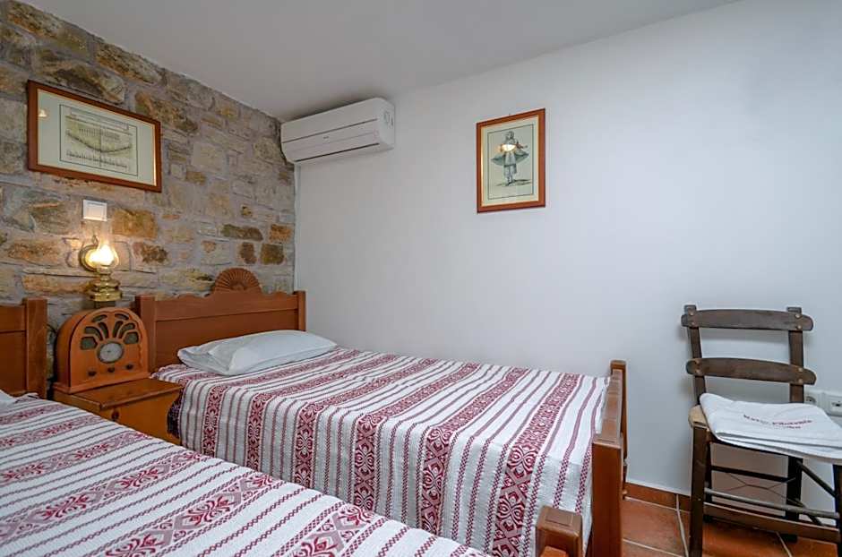 Naxos Filoxenia Hotel