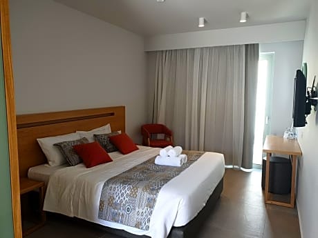 Premium Double or Twin Room Sea Front