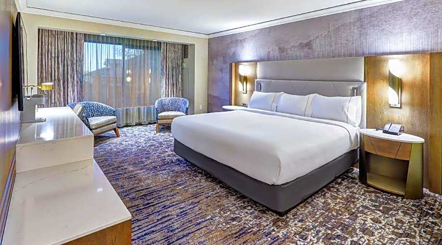 Mystic Lake Casino Hotel