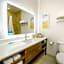 Comfort Suites University Drive