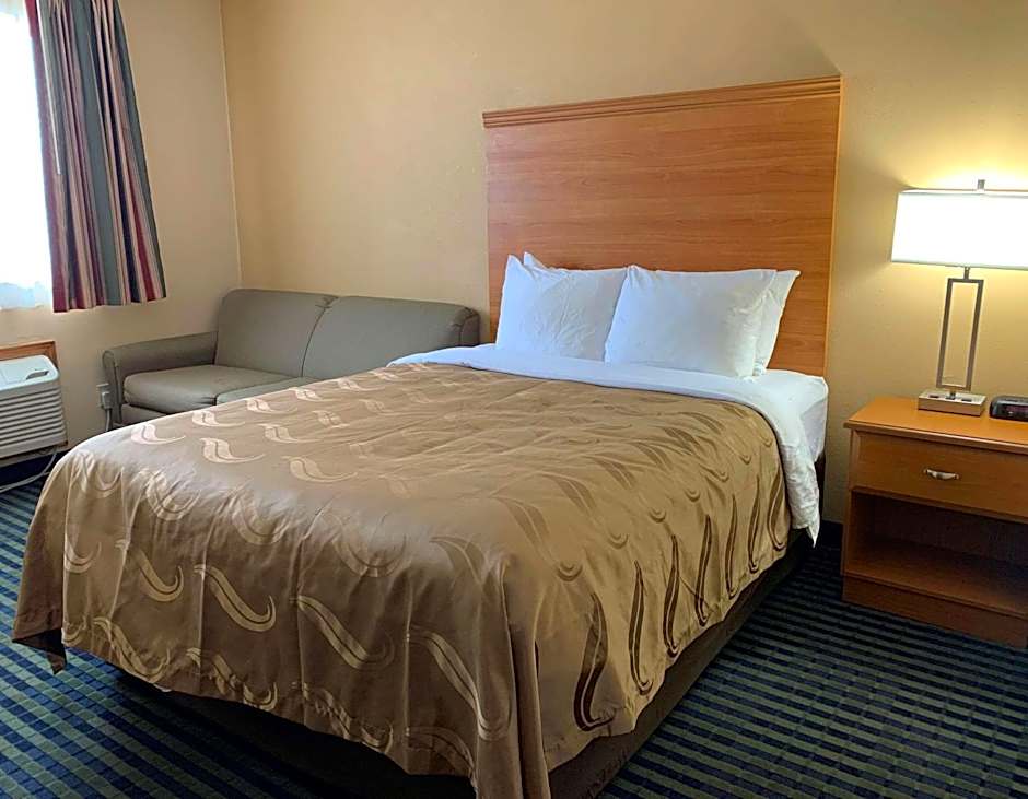 Quality Inn Ottawa near Starved Rock State Park