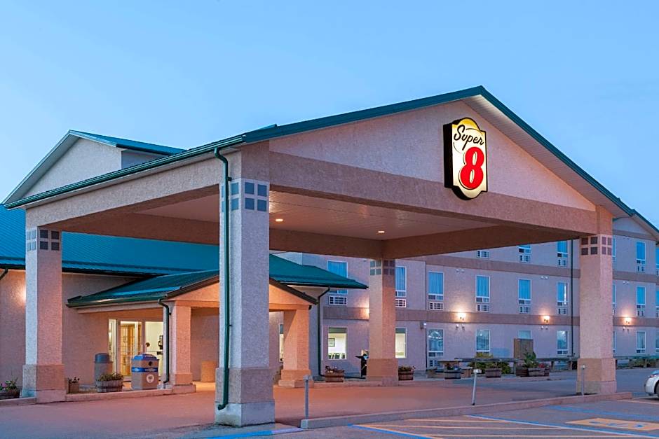 Super 8 by Wyndham Swan River MB