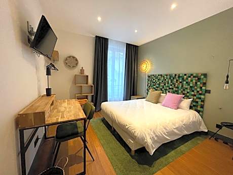 Urban Jungle Hotel Orleans --- ex Grand Hotel