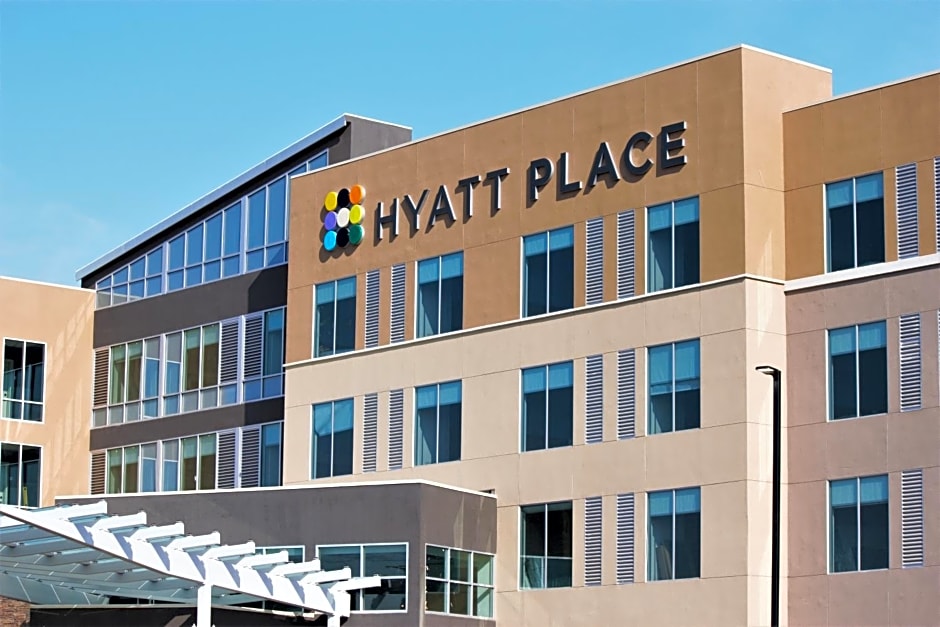 Hyatt Place Bakersfield