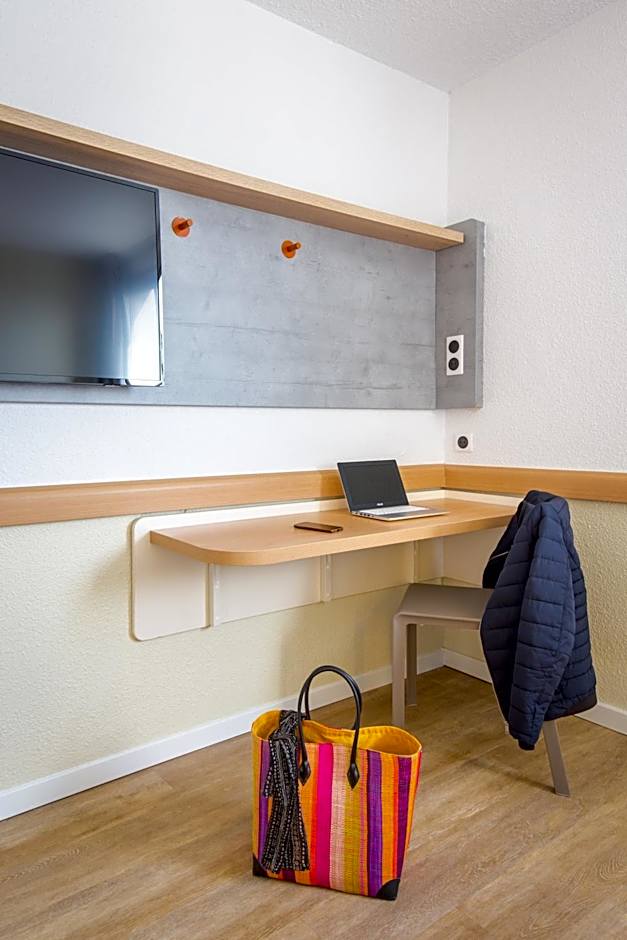 Ibis Budget Fréjus St Raphaël centre plages gare TGV