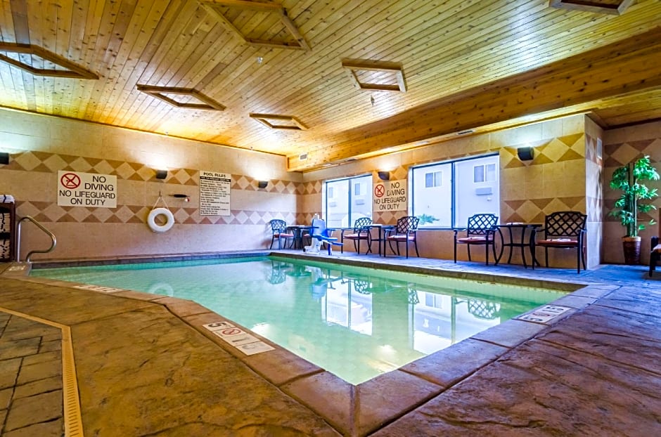  Comfort Suites Salina South