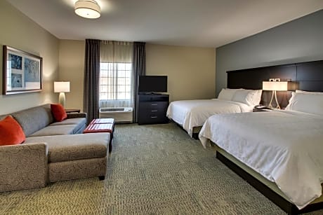 2 Queen Beds Studio Suite