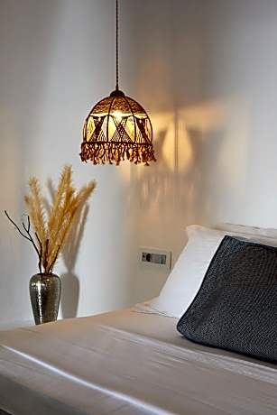 Deluxe Suite with outdoor heated jetted tub