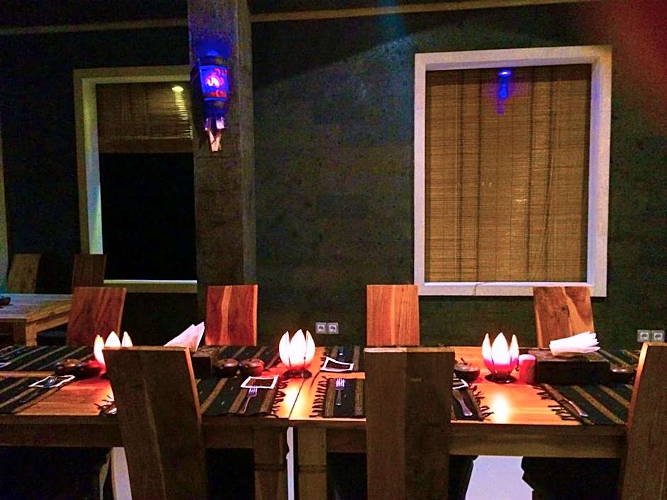 Amed Romance House
