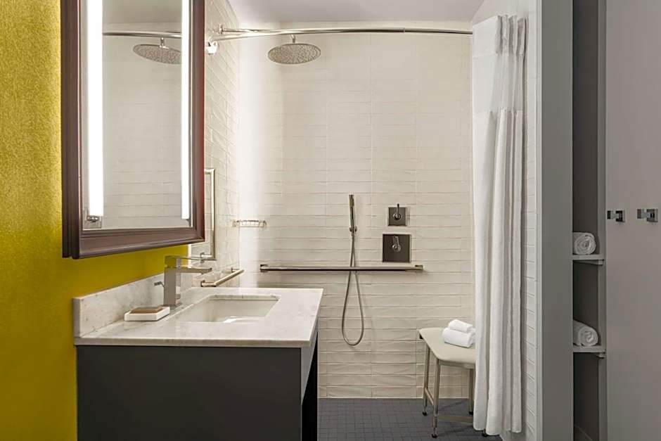 Hilton Motif Seattle