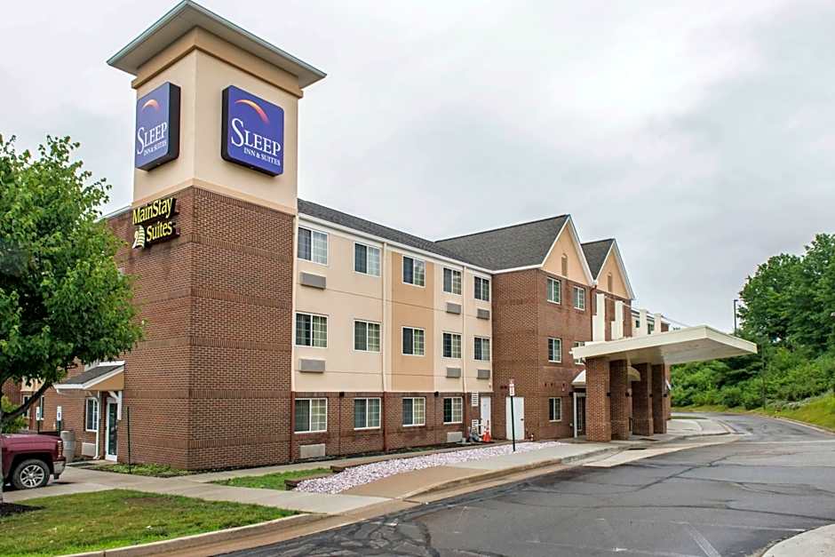Mainstay Suites Pittsburgh Airport