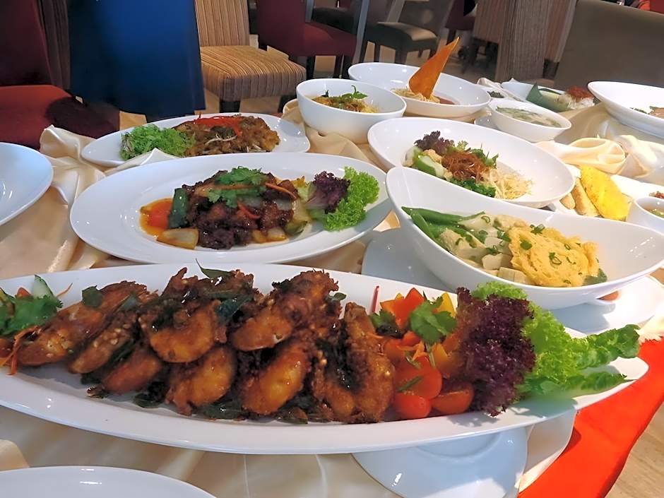 Casuarina@Meru Hotel