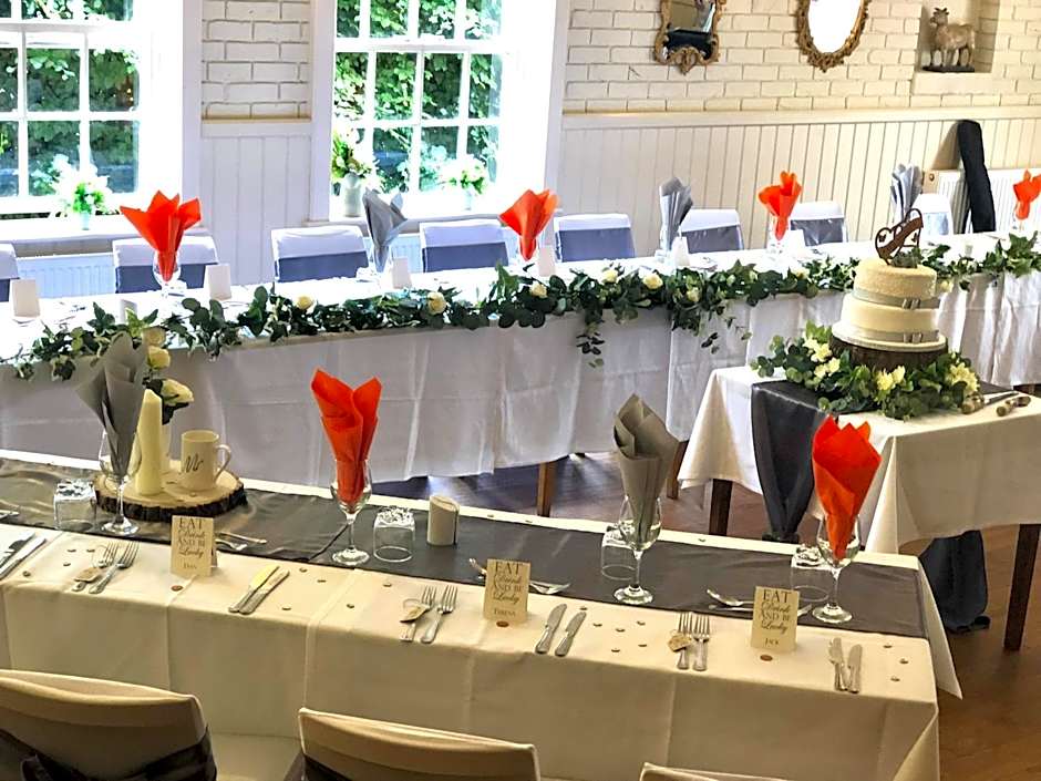 Pine Lodge Hotel & Restaurant Mansfield