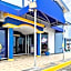 R Nite Star Inn and Suites -Home of the Cowboys & Rangers