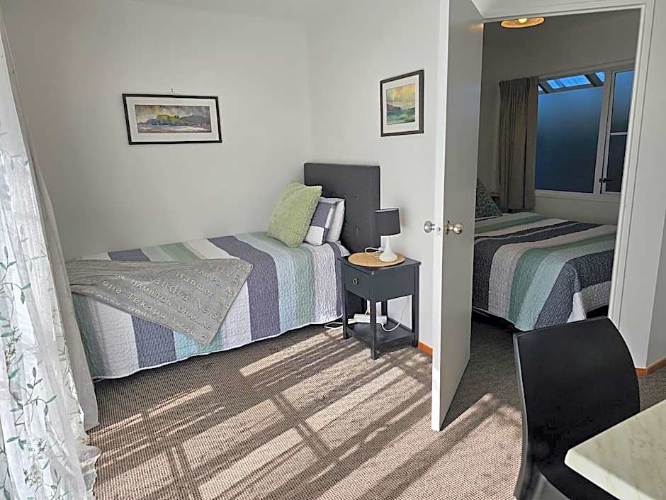 Albert Number 6 Motel