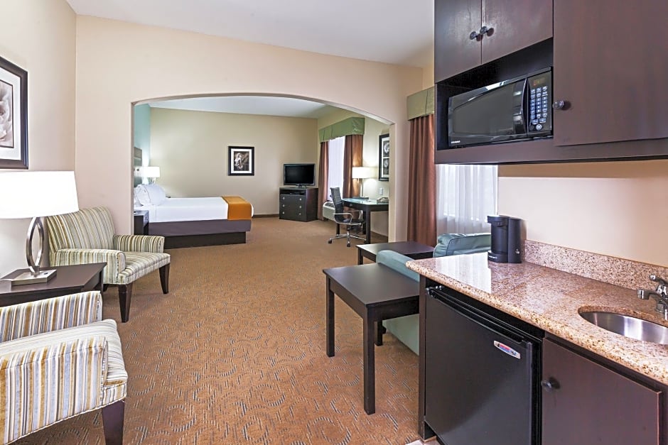 Holiday Inn Express Hotel & Suites Victoria
