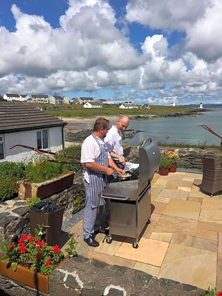 Port Charlotte Hotel