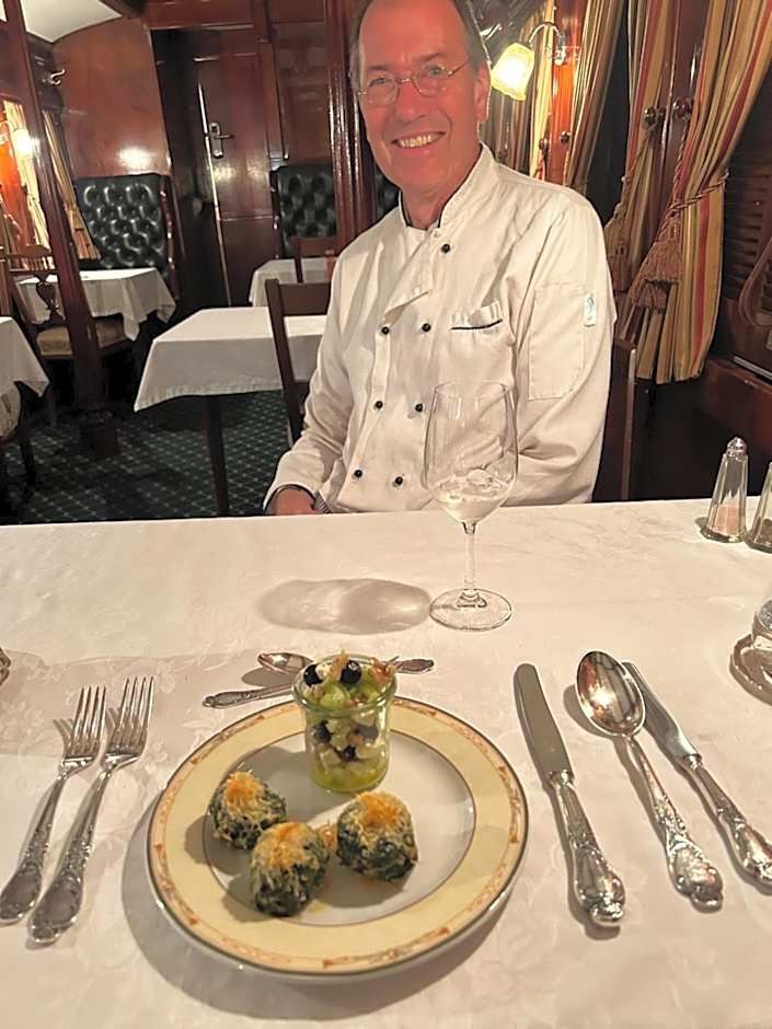 Out in Africa Wildlife Lodge