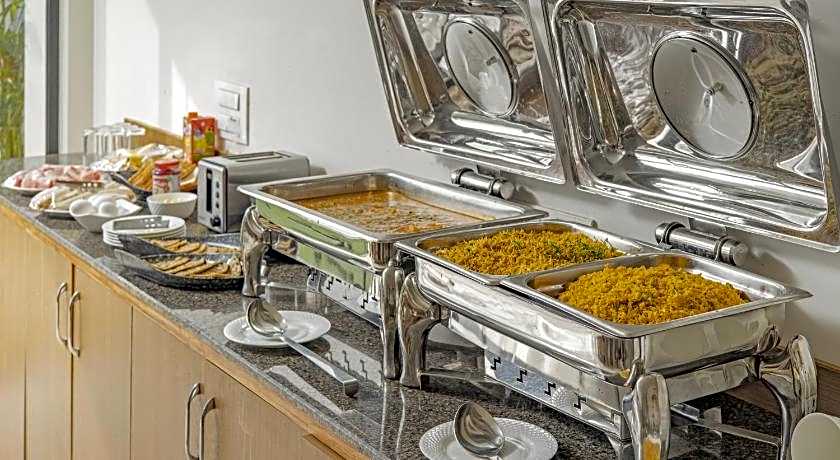 Treebo The Living Tree Khairtabad