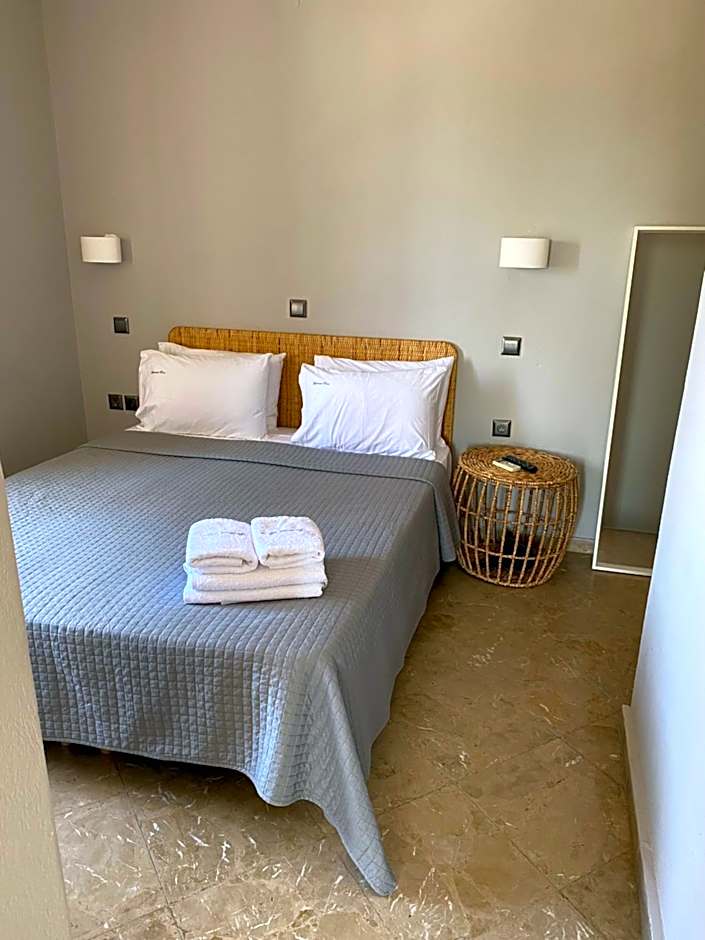 Rania Apartments Sea View