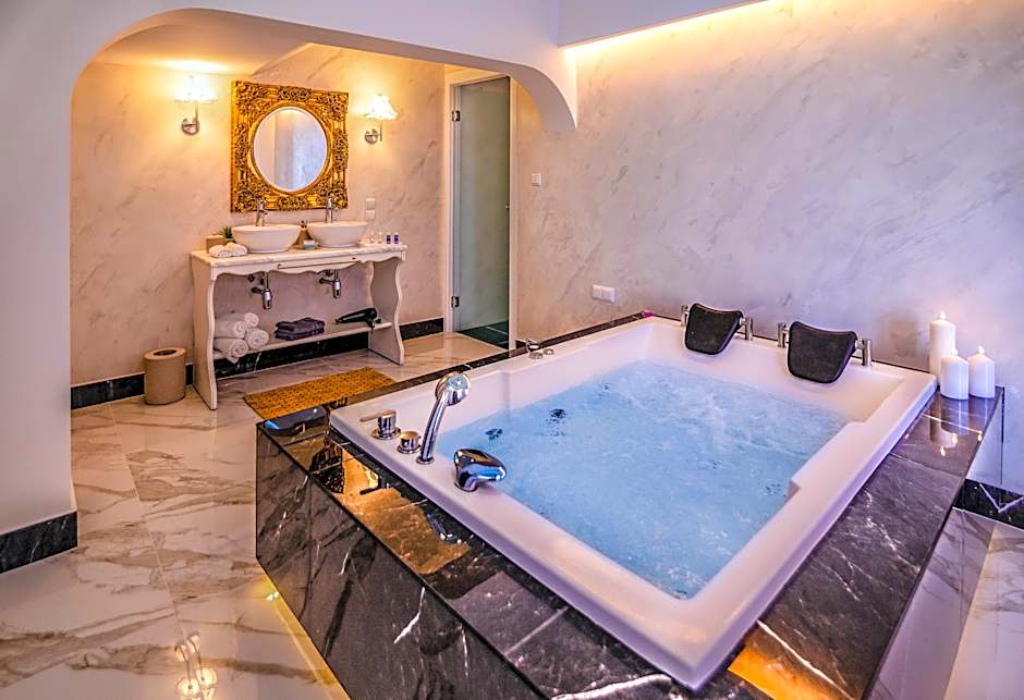 Panorama Suites & Spa