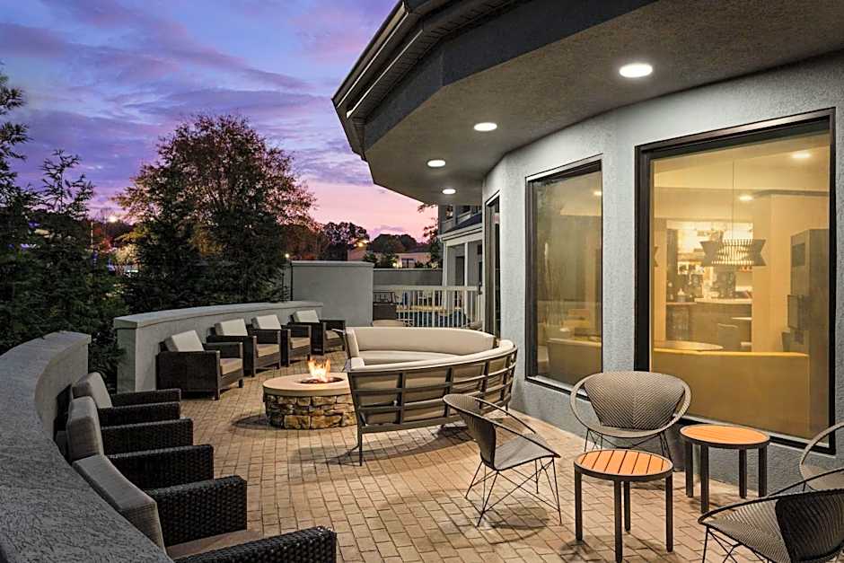 Courtyard by Marriott Tupelo