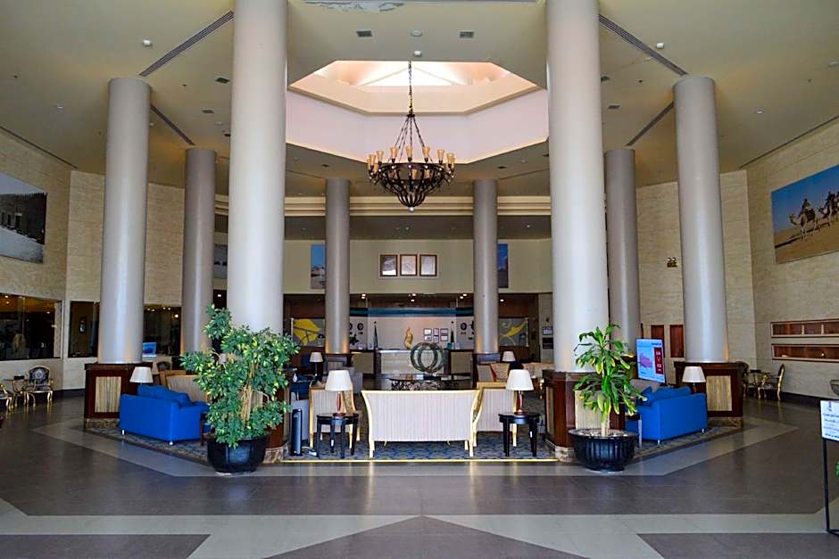 Golden Tulip Hail Hotel