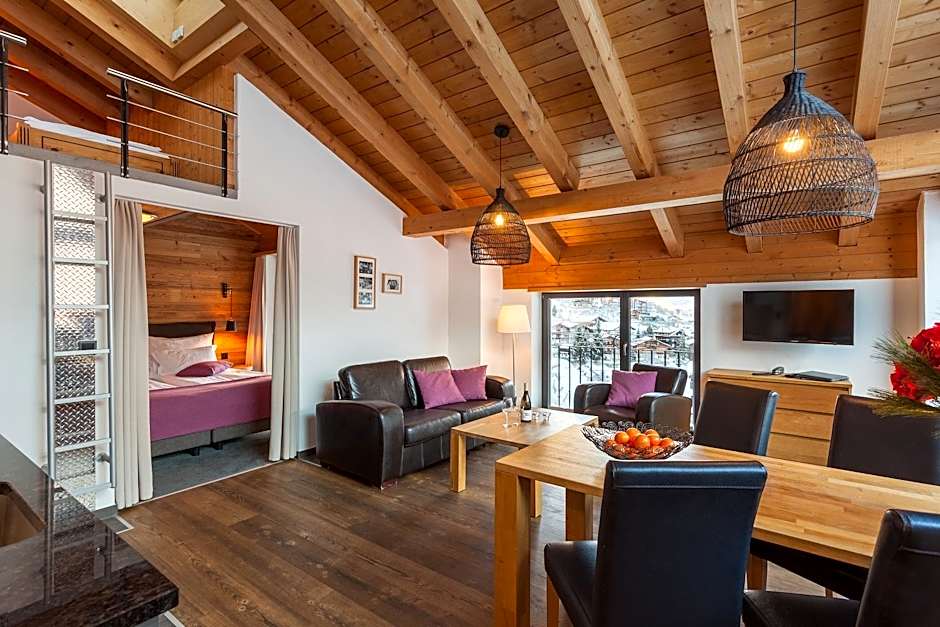 22 Summits Apartments