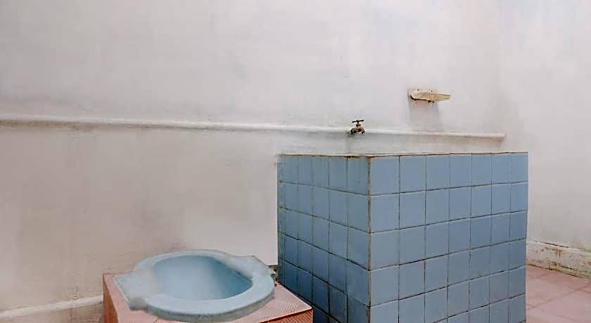 OYO Life 2638 Hotel Raya