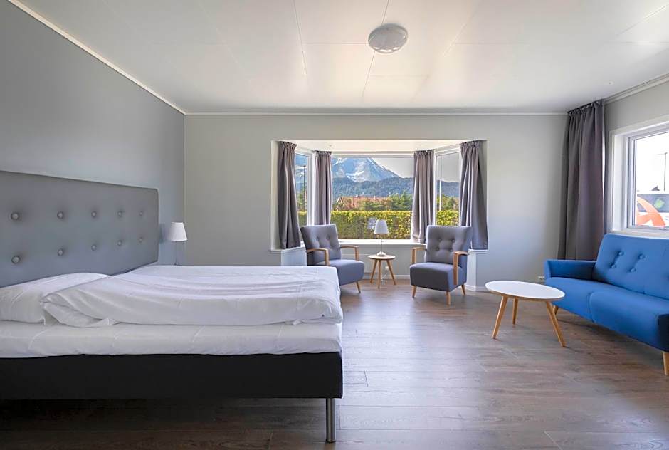 Aursnes Hotell