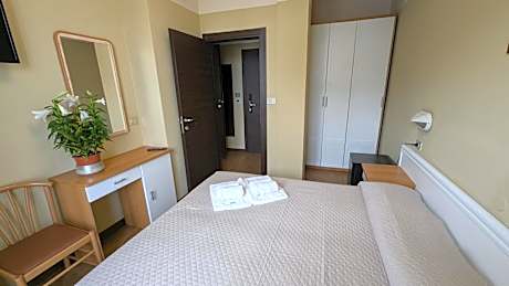 Quadruple Room with Sea View