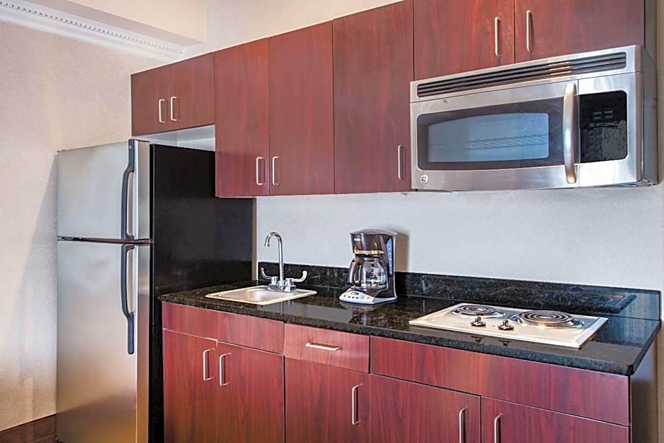Hawthorn Suites by Wyndham El Paso Airport
