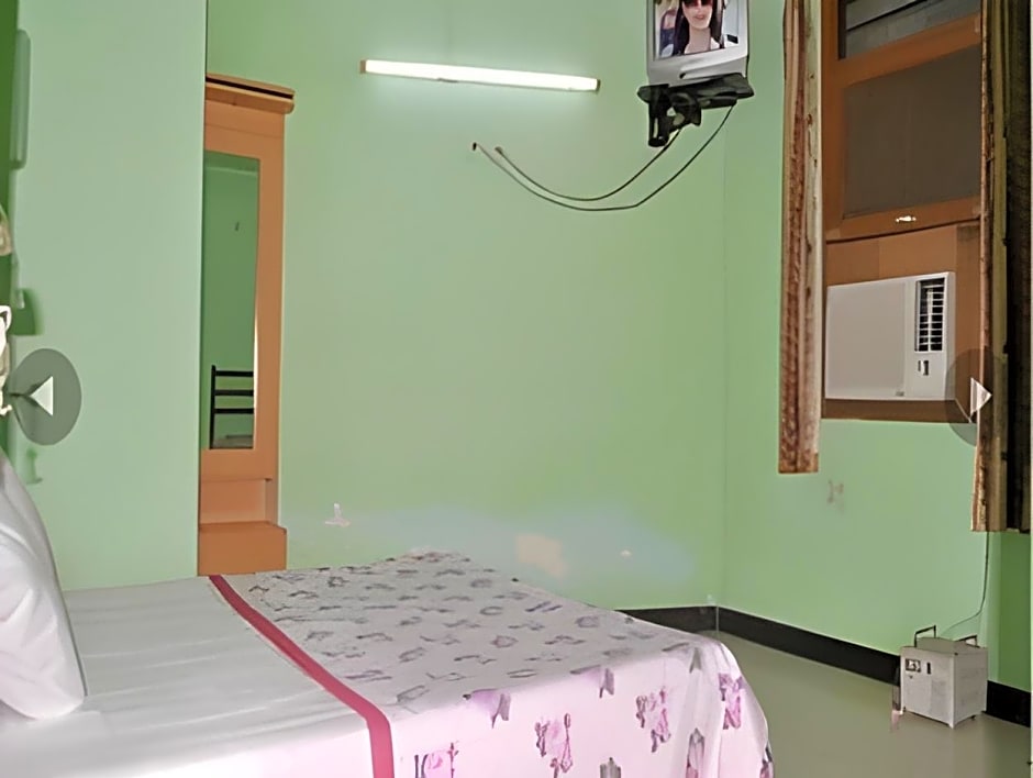 Hotel Viren International