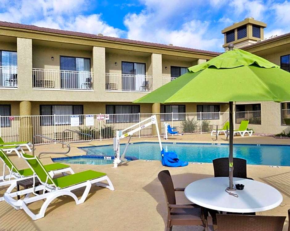 Spark by Hilton Fountain Hills Scottsdale