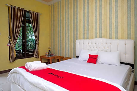 RedDoorz Syariah near Gardu Pandang Dieng