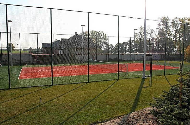 Dom Wypoczynkowy "Pod Strzechą" w Giewartowie